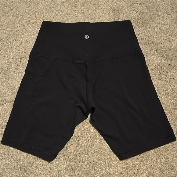 lululemon athletica Pants - lululemon athletica Women's Black Align Shorts 6
